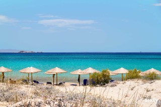 naxos beach